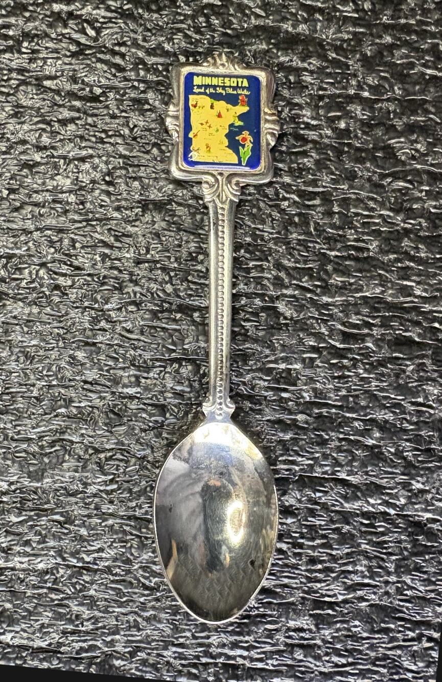 Vintage Collectors Silvertone MINNESOTA Souvenir Spoon SS357